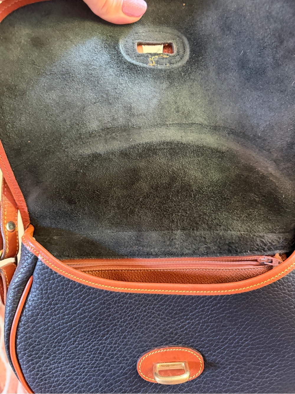 Dooney & Bourke Vintage Equestrian Crossbody Black Brown All Weather Leather - Picture 5 of 7